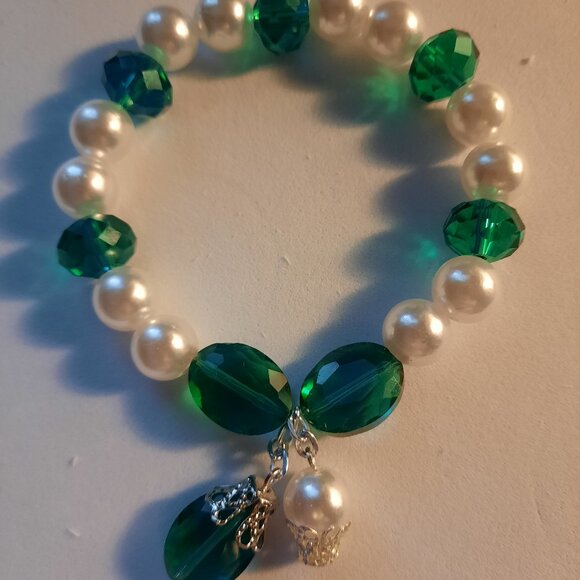 Brand New Handmade Crystal Beads Bracelet - Picture 1 of 1